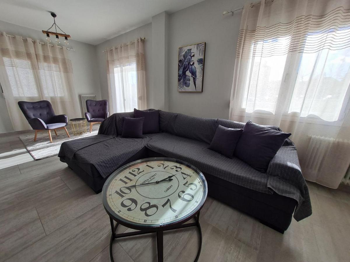 Le-Lia'S Place Ioannina Bagian luar foto