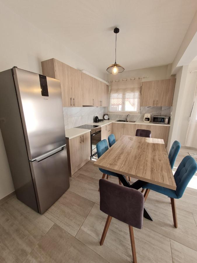 Le-Lia'S Place Ioannina Bagian luar foto