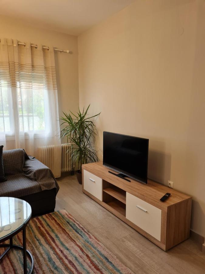 Le-Lia'S Place Ioannina Bagian luar foto