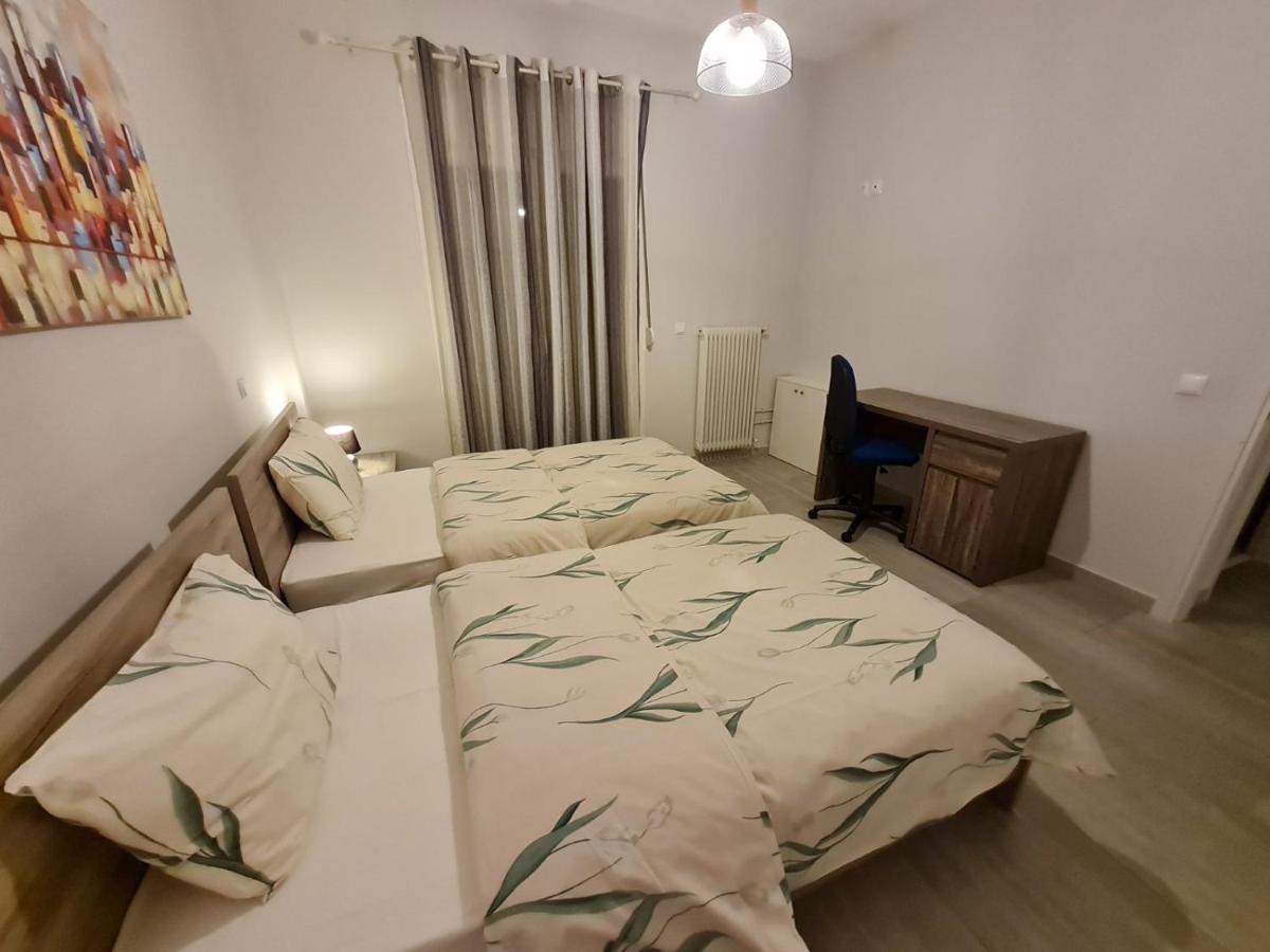 Le-Lia'S Place Ioannina Bagian luar foto